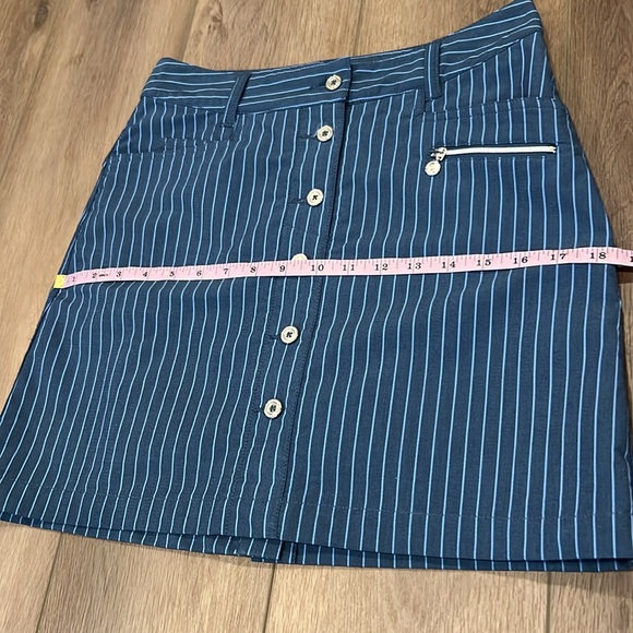 Daily Sports Striped Blue Button-Front Skort Golf Tennis Size 2 Born in Sweden - Picture 6 of 15